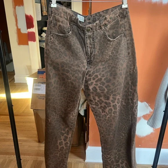 Anthropologie Pilcro The Adi Leopard Mid-Rise Flare Jeans by Pilcro - Picture 3 of 4